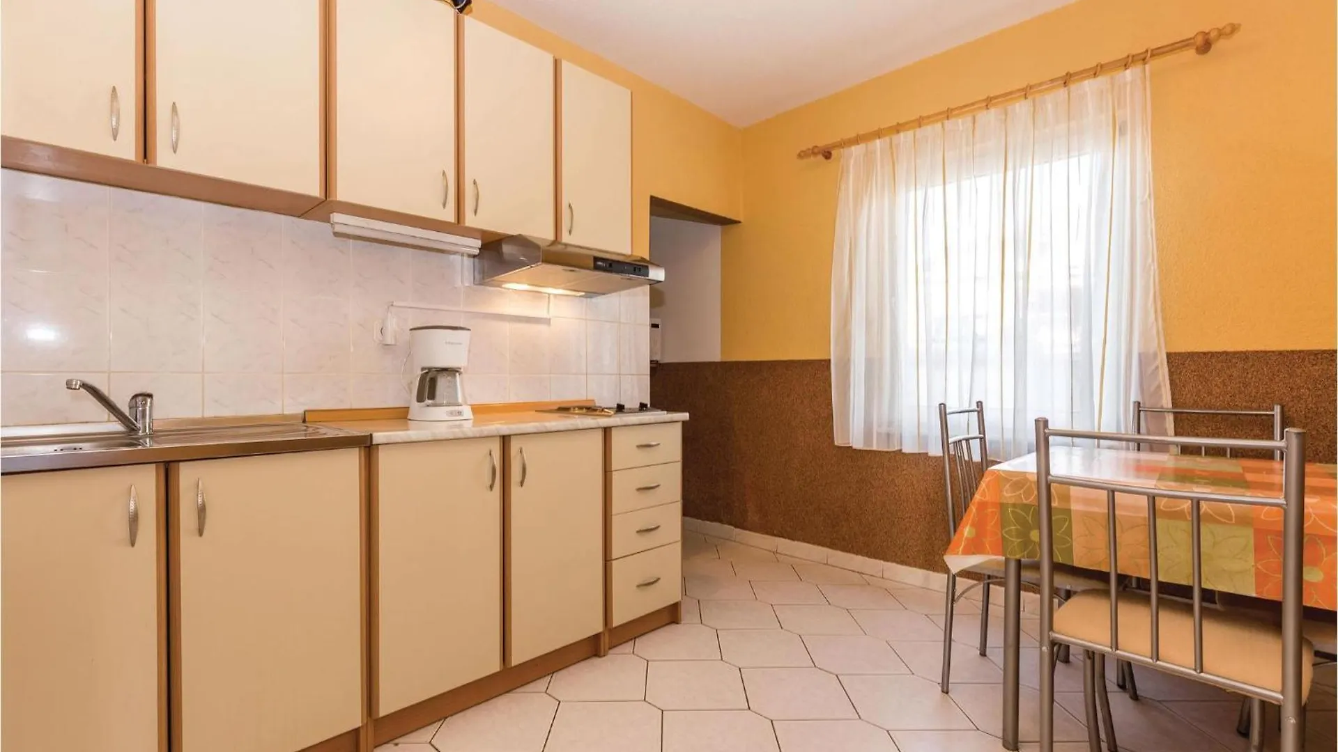 Stunning Home In Novi Vinodolski With Wifi